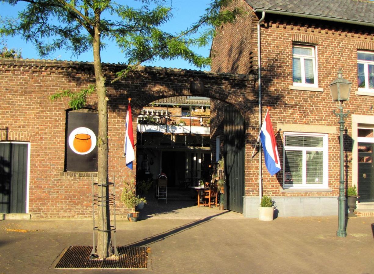 مبيت وإفطار Nieuwstadt Koperen Keteltje المظهر الخارجي الصورة